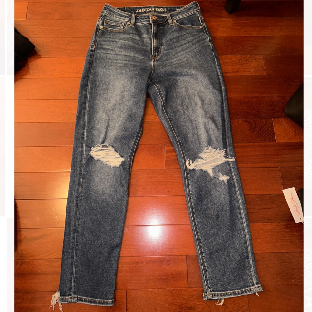 american eagle mom jeans